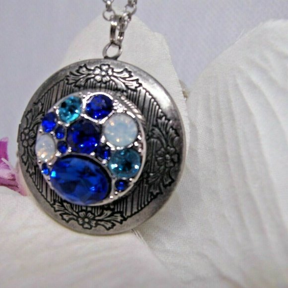 Sapphire Locket Photo Necklace Pendant - Picture 6 of 10